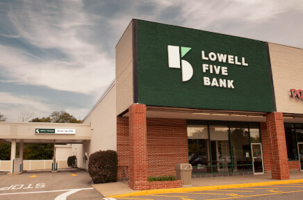 Billerica Lowell 5 Bank branch outside