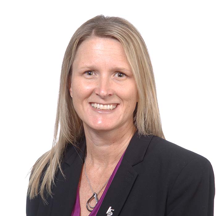 Amy Fernandez headshot