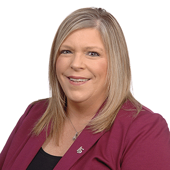 Renee Desrochers headshot